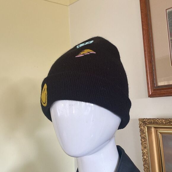 Beanie by Smiley World® Black Unisex - Picture 3 of 7
